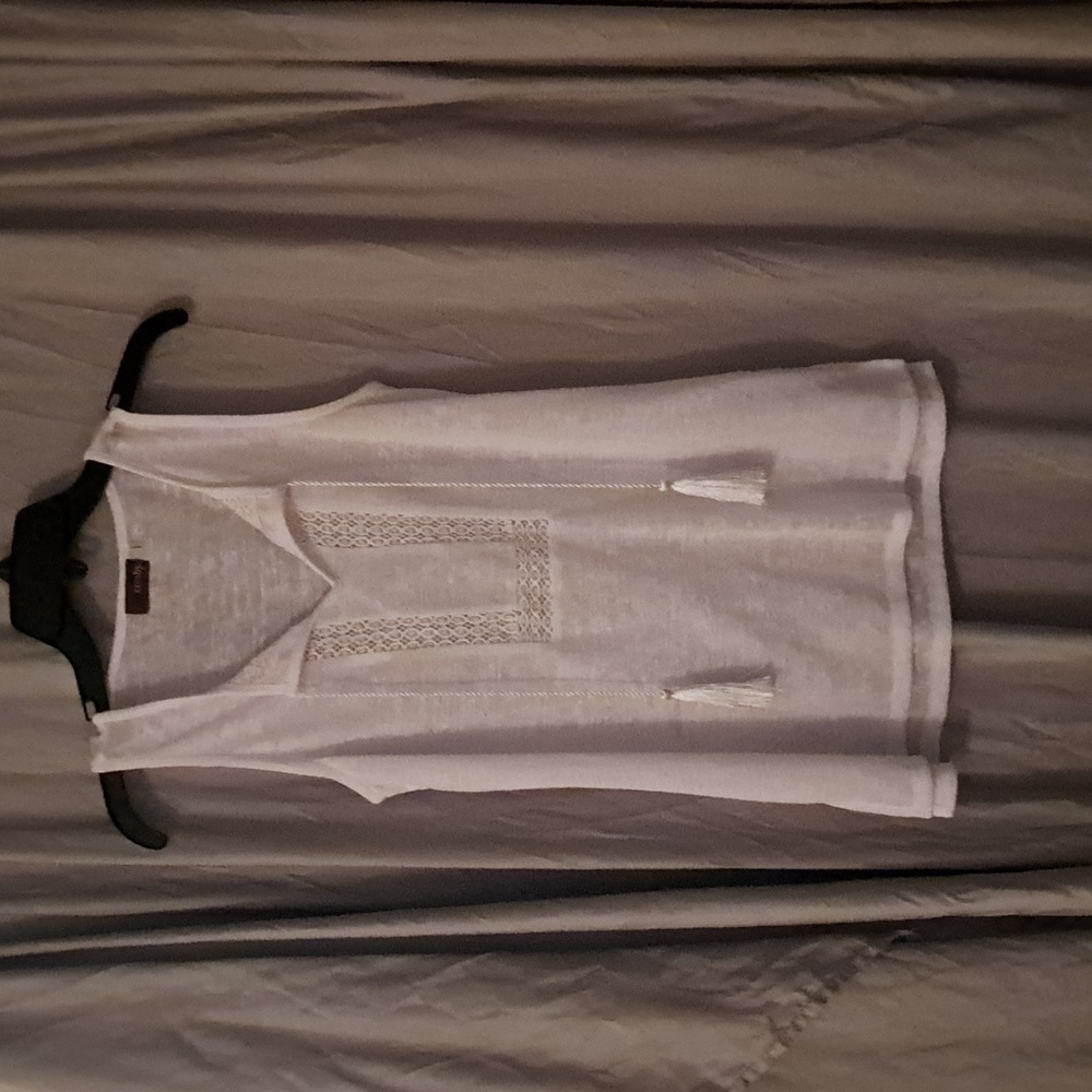 Sleeveless top
